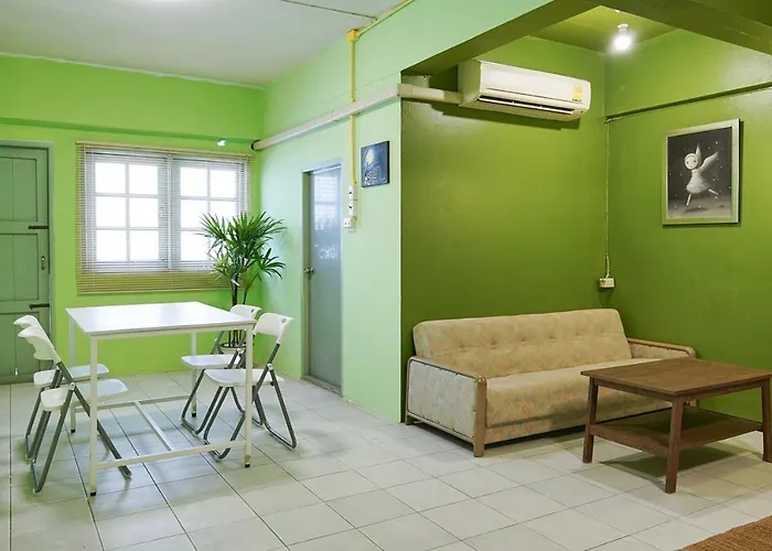 Go The Grand Palace - Mrt Samyot Station Hotel