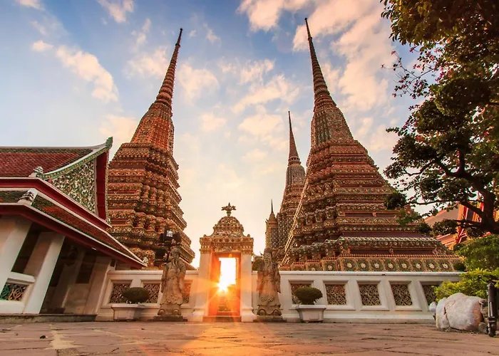 Go The Grand Palace - Mrt Samyot Station * Bangkok